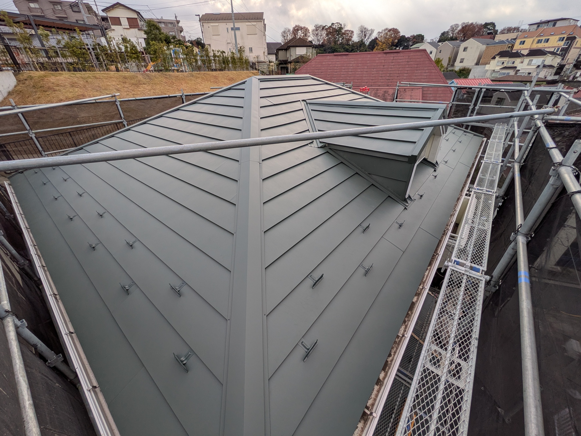 ���l�s��扮���h���H���̔�p