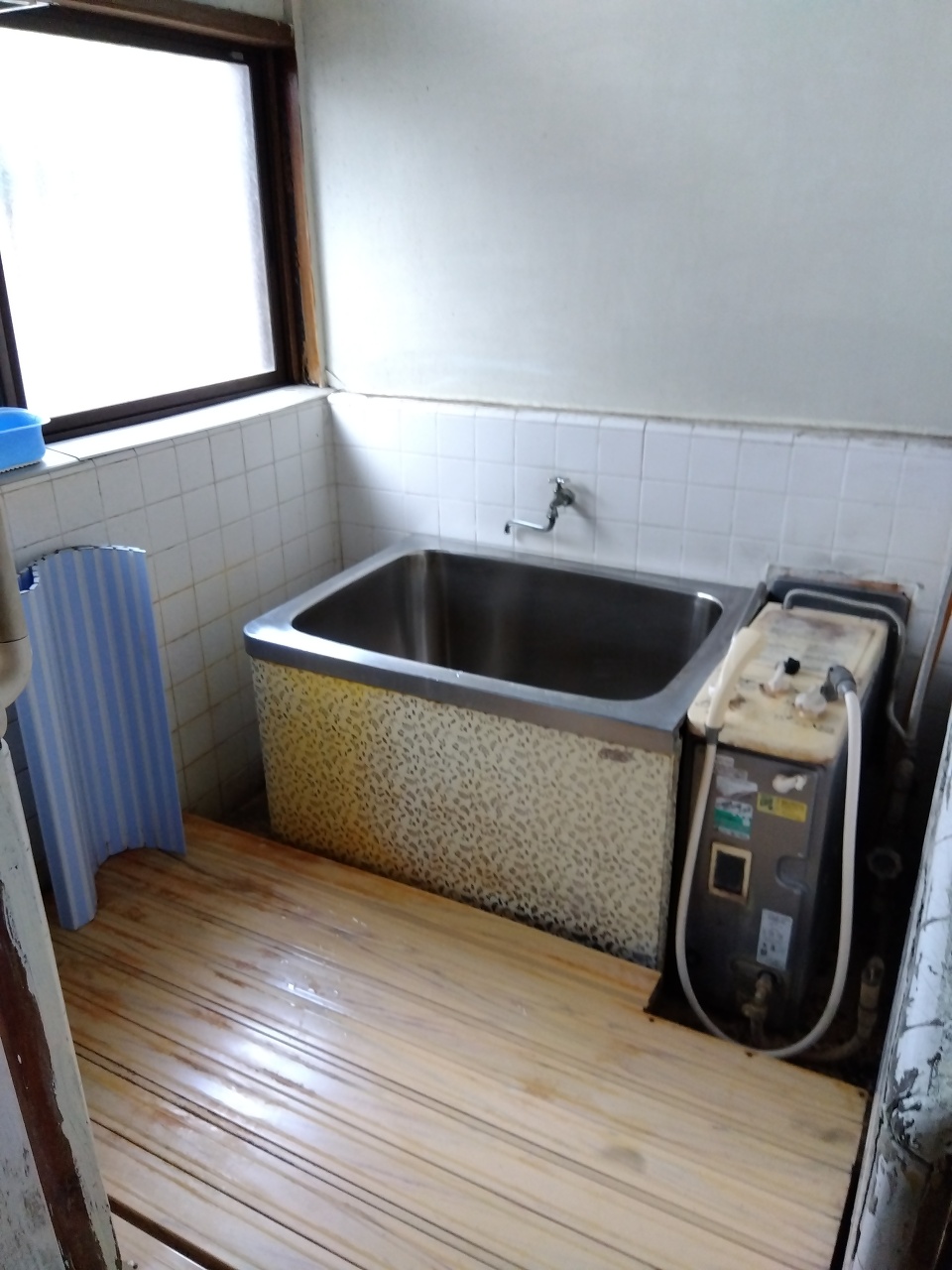 横浜市港南区浴室改修工事の費用