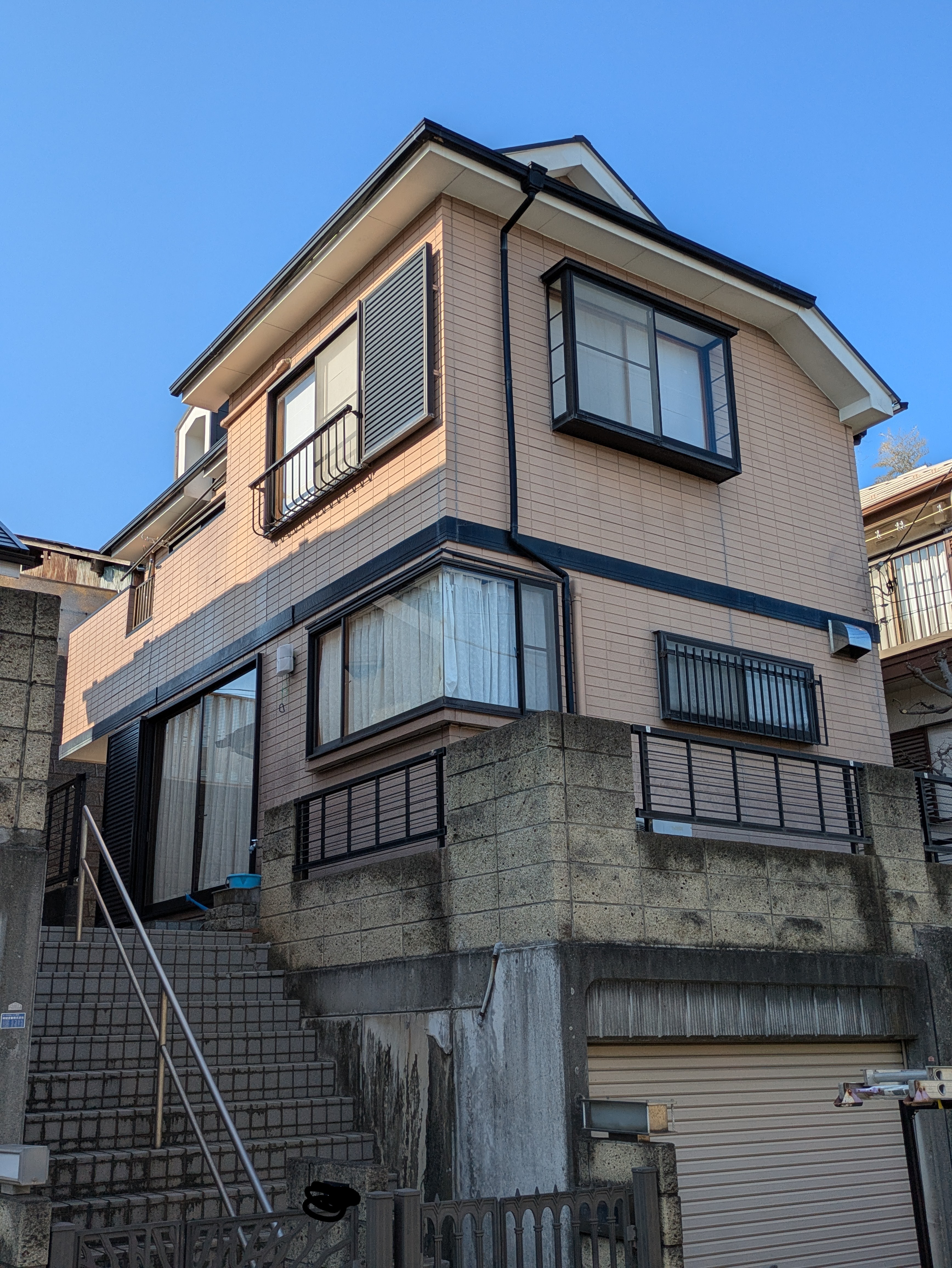 ���l�s��q��I�؉����O�Ǔh���H���̋��z